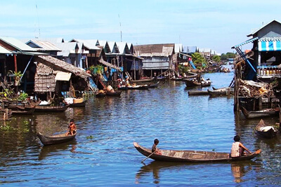 Kompong Khleang floating village